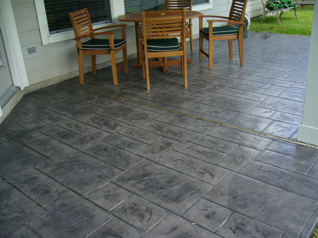 stamped_concrete-81170159